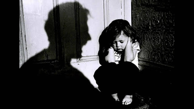 Enfants victimes de la violence au sein du couple : un mari violent n'est pas un bon père ... 
